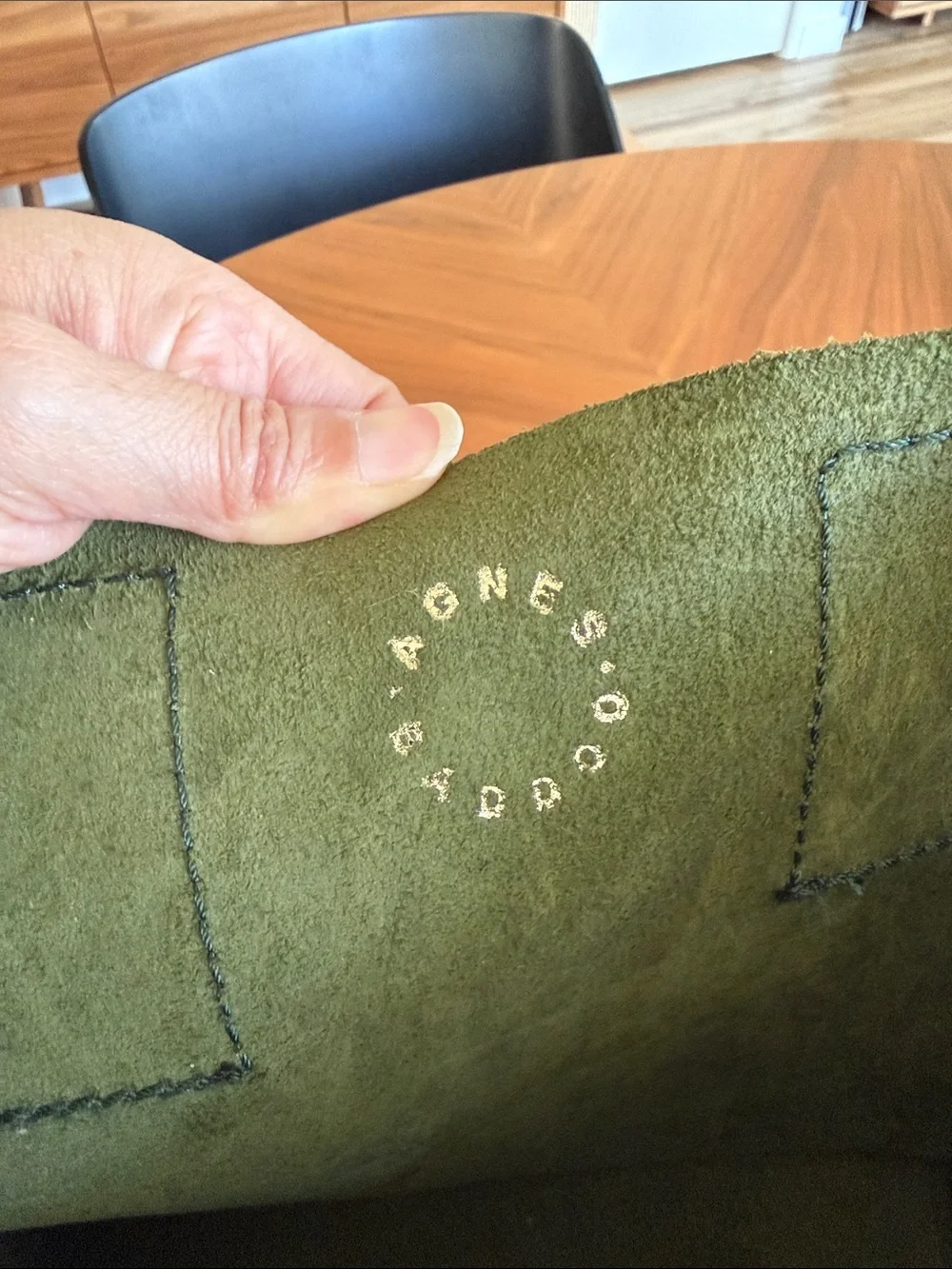 Agnes Baddoo - Classic Leather Satchel Bag in Olive Green - Women